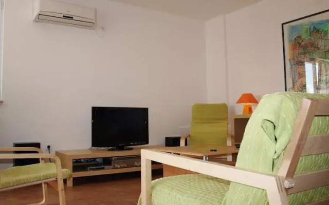 Apartments Levan 153