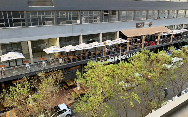 Stunning Maboneng Precinct Studio Apartment at 12 Decades Building