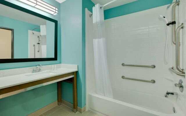 Spark by Hilton Midland South