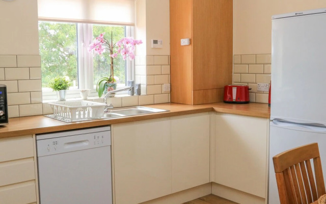 Sawtons Cottage 1