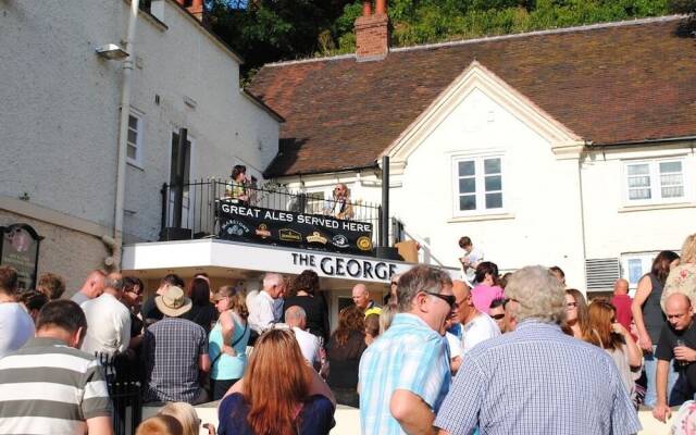 The George Hotel