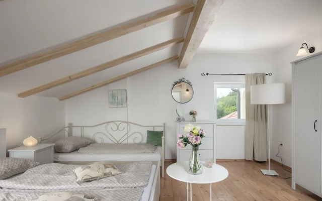 Villa Anna With Private Pool And Garden