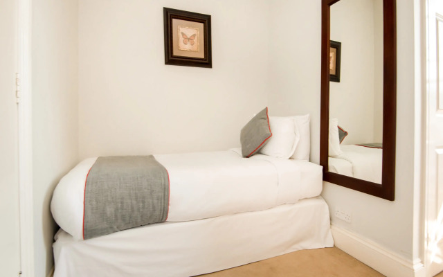 The Regency, Clifton Bristol by Belvilla