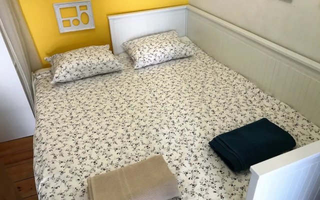 Typical studio in great location Tram 28