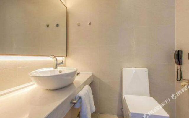 Lavande Hotels· Jingzhou Jianli