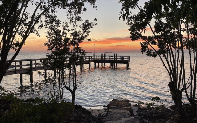 Bahia Bay Resort