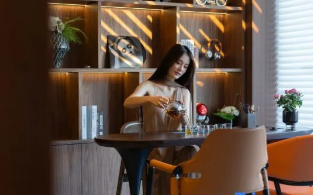 FUNGEE Hotel (Weihai Municipal Government, WEGO Mall, Weihai) – People – Weihai