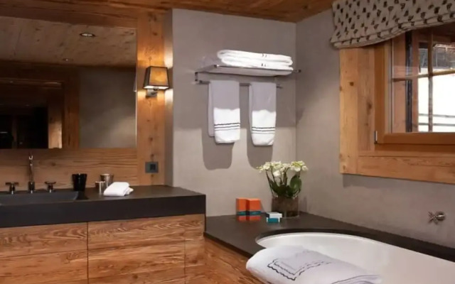 Spacious Chalet With Private Pool