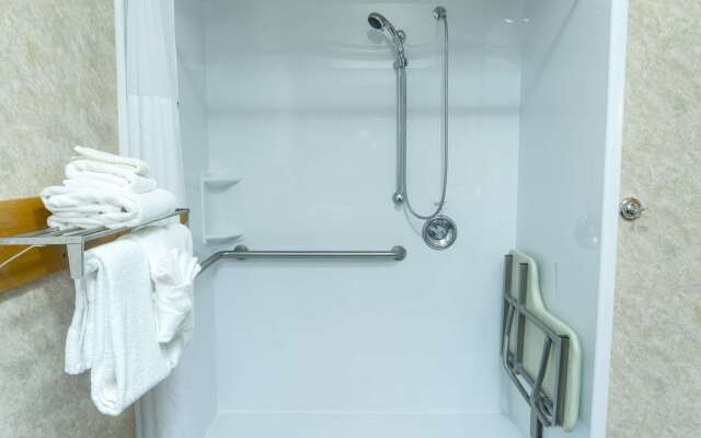 Hampton Inn New Philadelphia