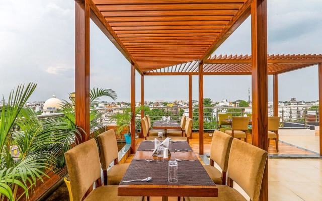 Fabhotel Surya Grand