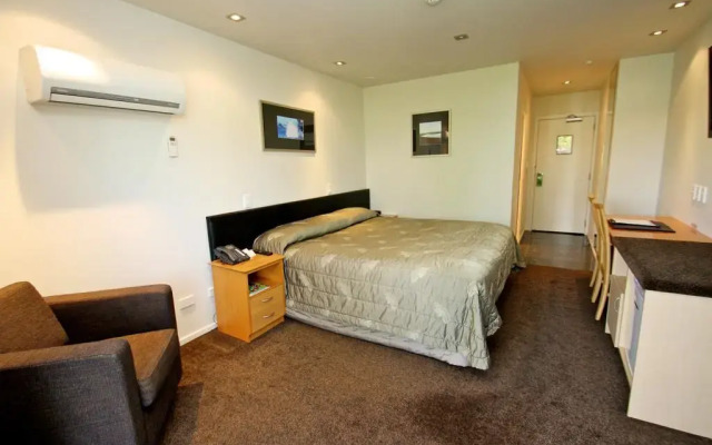 Tides Hotel