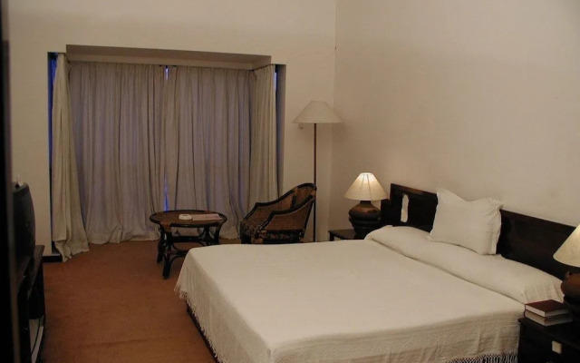 Velan Hotel Greenfields