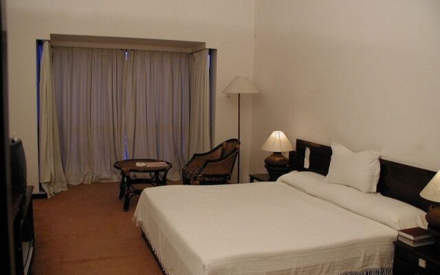 Velan Hotel Greenfields