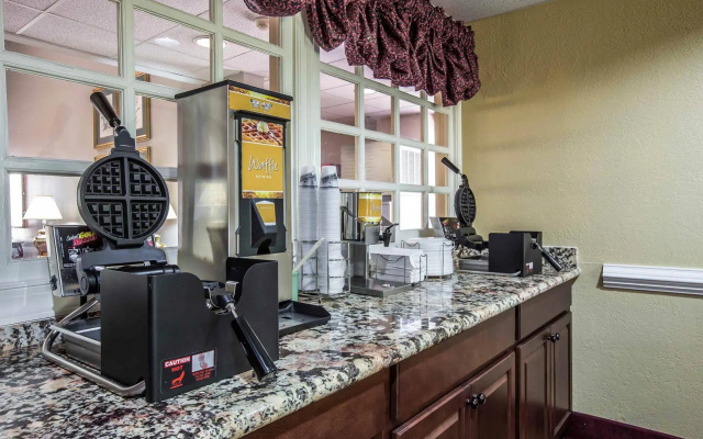 Quality Inn & Suites Lexington South