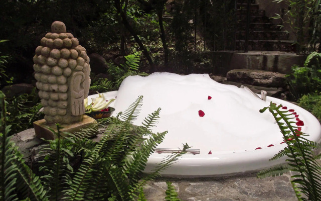 Nirvana Restaurant And Retreat