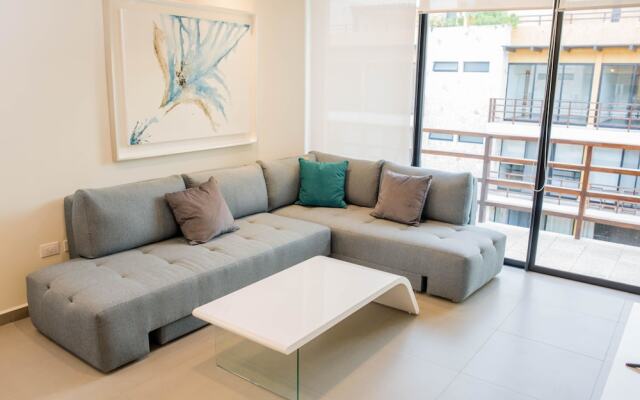 Lunada 407 PH by iMexico