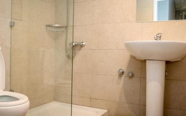 Zorbas Hotel - Hostel