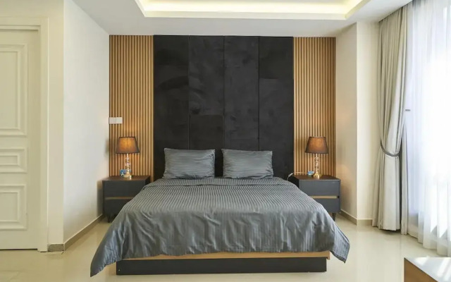 Amazing Penthouse Apartment With Rooftop Pool&bar