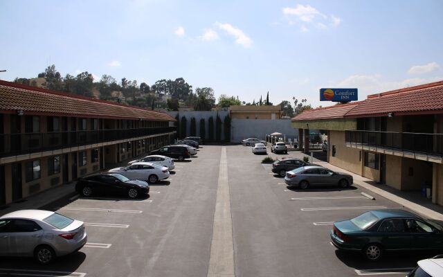 Comfort Inn Near Old Town Pasadena in Eagle Rock