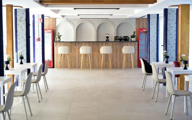 Zama Hotel