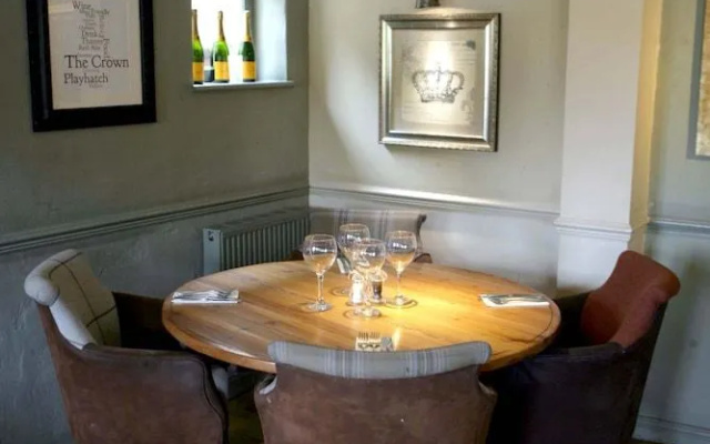 The Crown at Playhatch