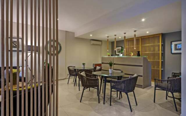 Icarus Suite Apartments