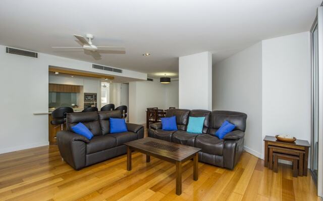 Maggies Beachfront Apt. 7