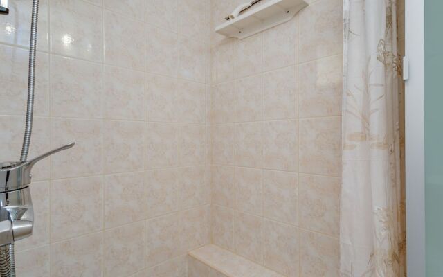 Spacious Holiday Home in Seget Vranjica With Garden