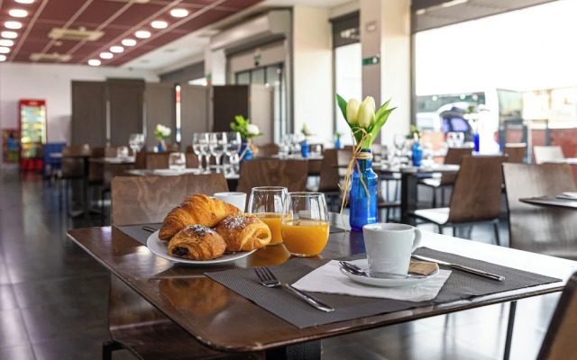 Hotel Abades Via Norte