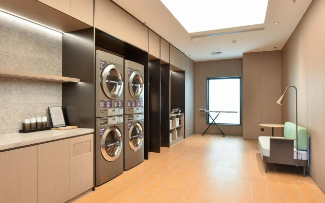 BeiJing jinziyin business hotel