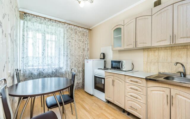 Rent Flat on Malygin Street 5