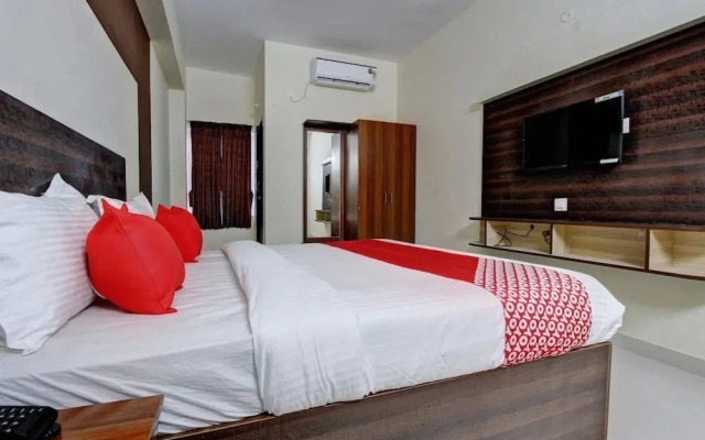 Sri Manis Residency by OYO Rooms