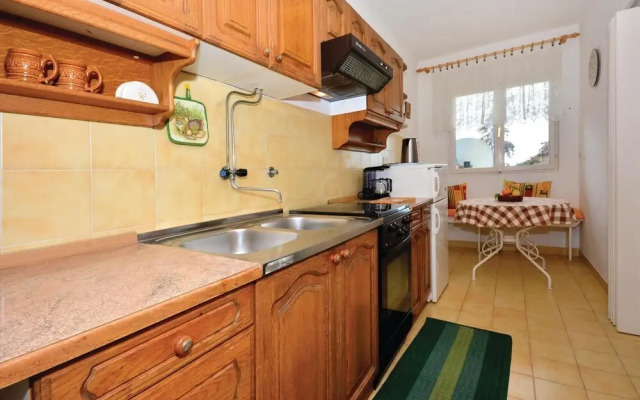 Stunning Home in Hvar With Wifi and 2 Bedrooms