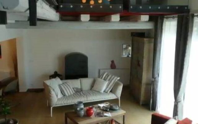 Le Chat Rouge Chambres d'Hôtes de Charme en Alsace