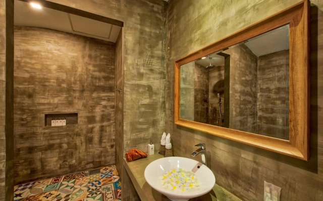 Mane Village Suites