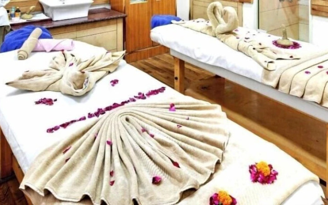 Royal Park Resort