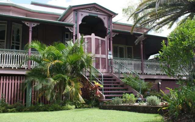 布里斯班纳拉可帕馆住宿加早餐旅馆(Naracoopa Bed & Breakfast & Pavilion Brisbane)