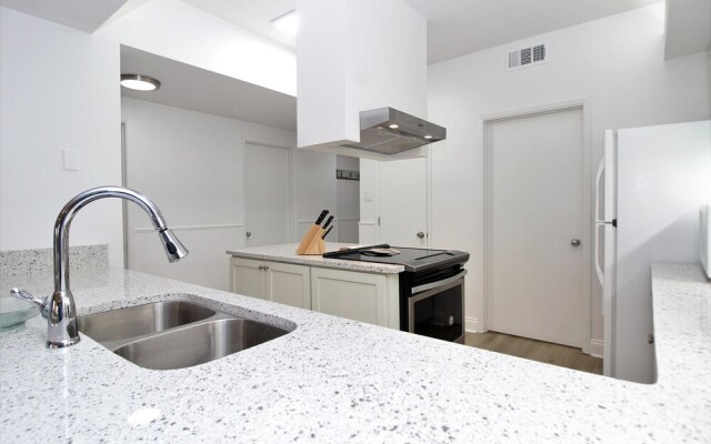 Shipwatch Riverside E204