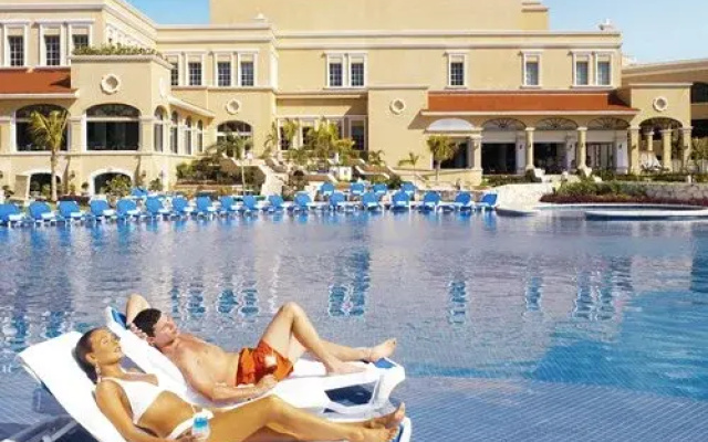 Aventura Cove, Puerto Aventuras, Mexico