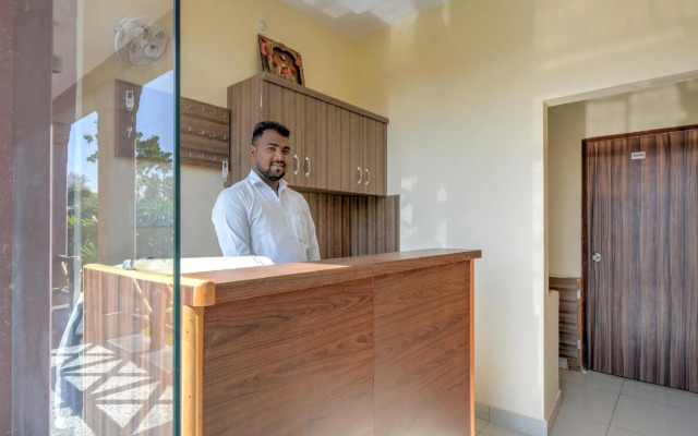 Capital O 68772 Kubergarh Resort