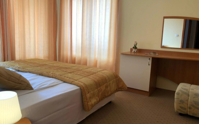 Aparthotel Beatris