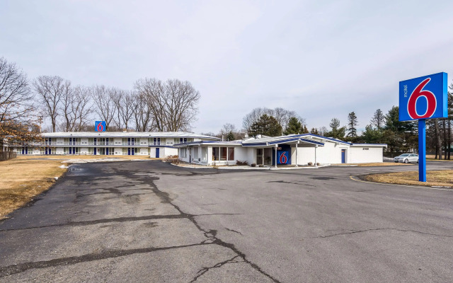 Motel 6 Schenectady, NY
