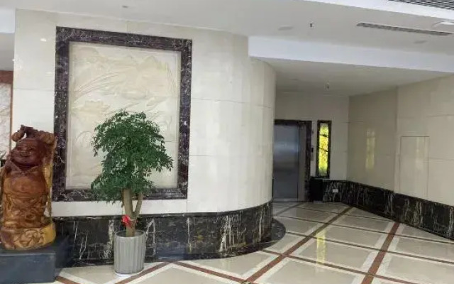 Qinglan Hotel (Danjin Road Wanshan Park Branch, Danyang City)