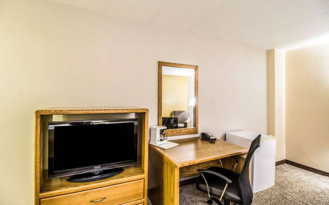 Econo Lodge Valley City
