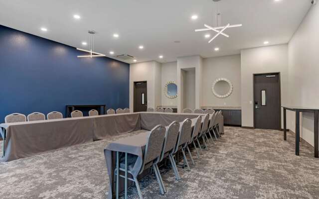 MainStay Suites Cincinnati University - Uptown