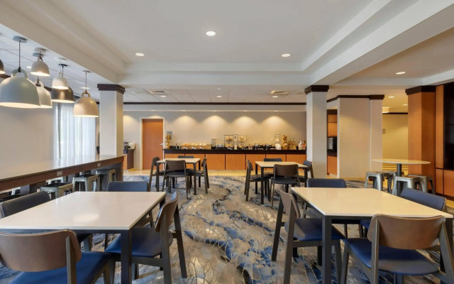 Fairfield Inn & Suites by Marriott Rockford