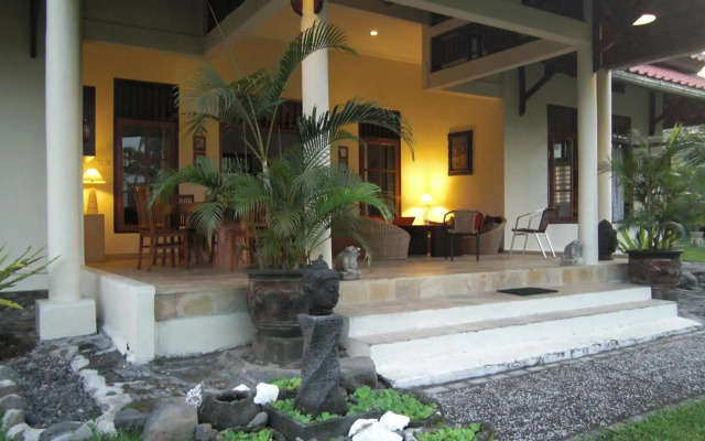 Villa Rumah Kita
