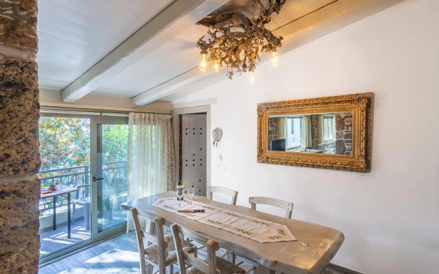 Perachori Boutique Studios in square