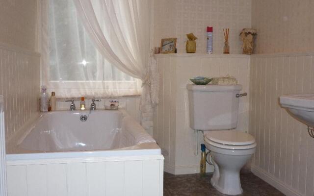 Newstead Bed And Breakfast