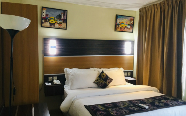 Stoneside Hotel and Apartments